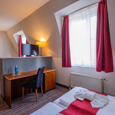 Seehotel Brandenburg An Der Havel Brielow Exterior photo