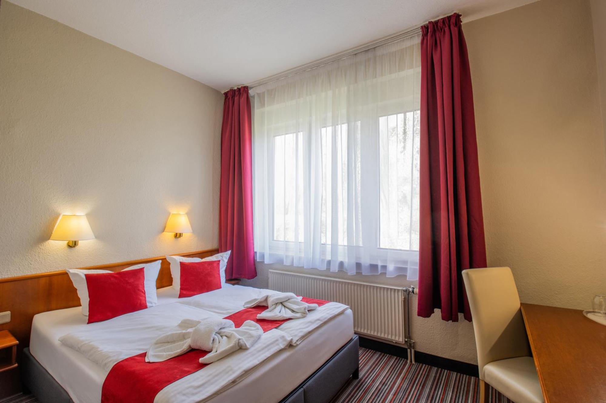 Seehotel Brandenburg An Der Havel Brielow Exterior photo