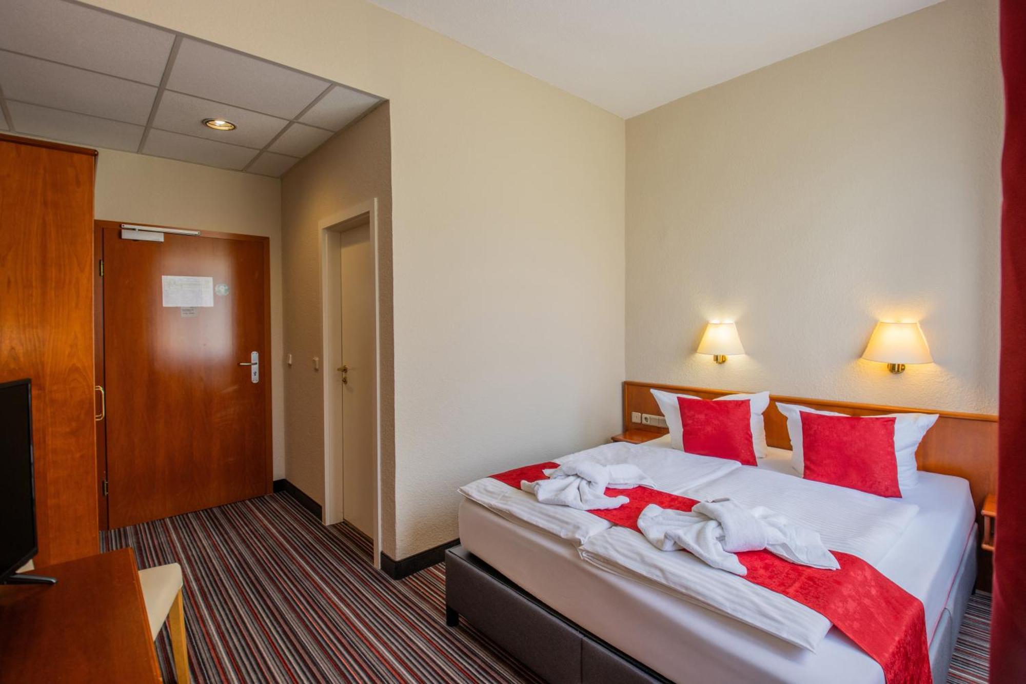 Seehotel Brandenburg An Der Havel Brielow Exterior photo